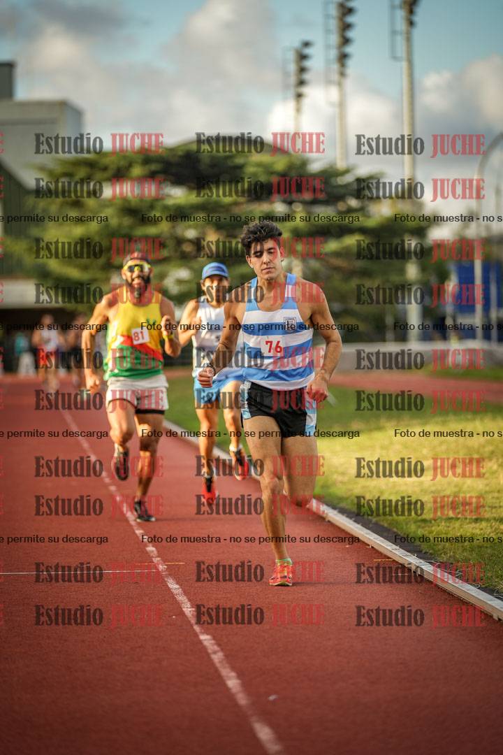 Fotos de los 3000 m llanos de varones