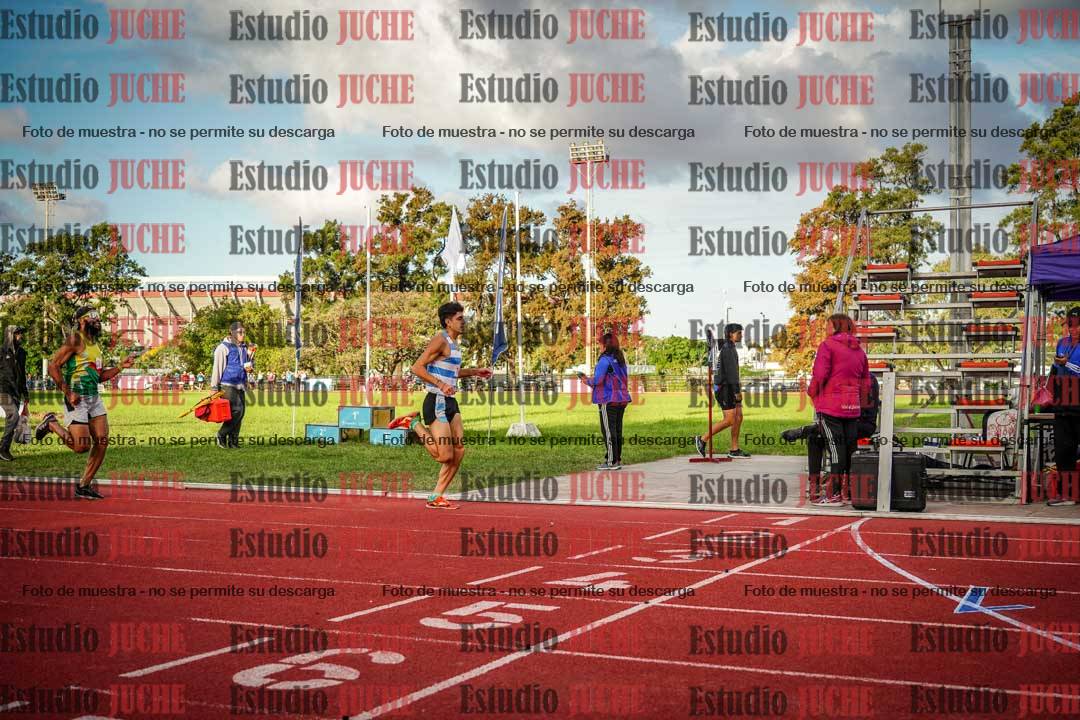 Fotos de los 3000 m llanos de varones