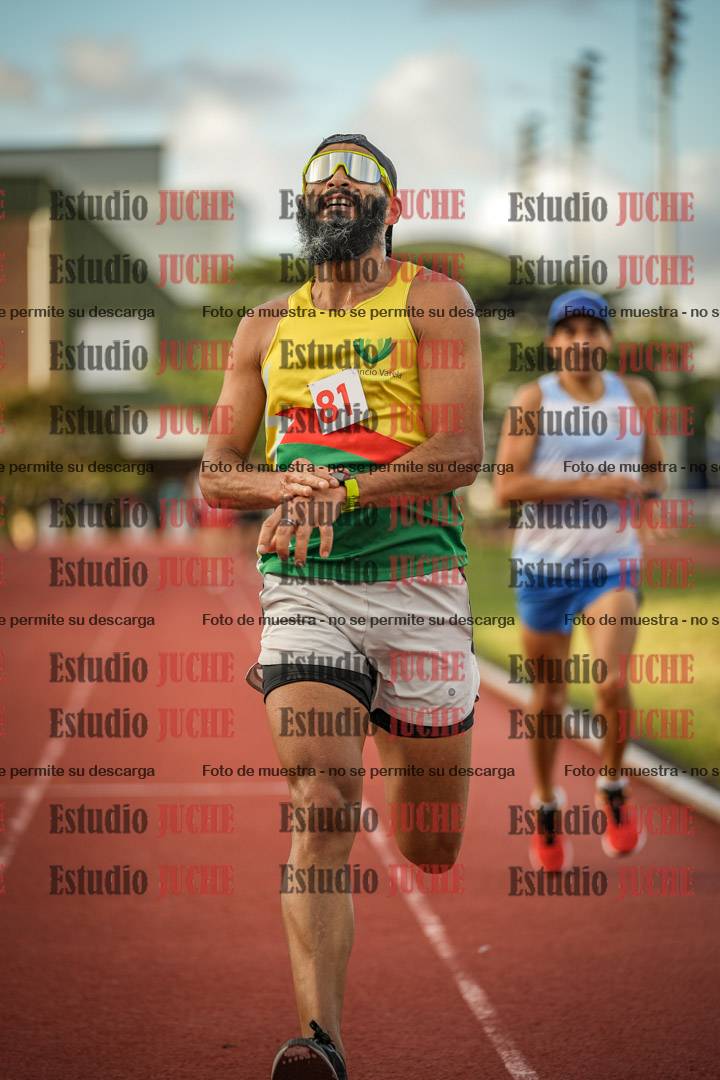 Fotos de los 3000 m llanos de varones