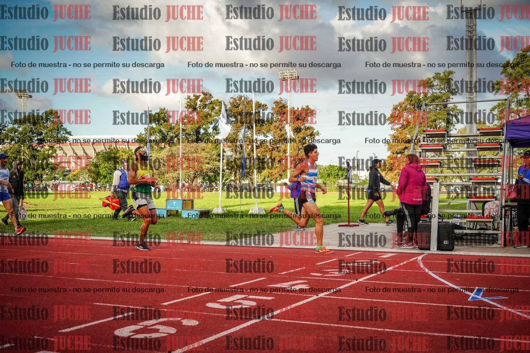 Fotos de los 3000 m llanos de varones