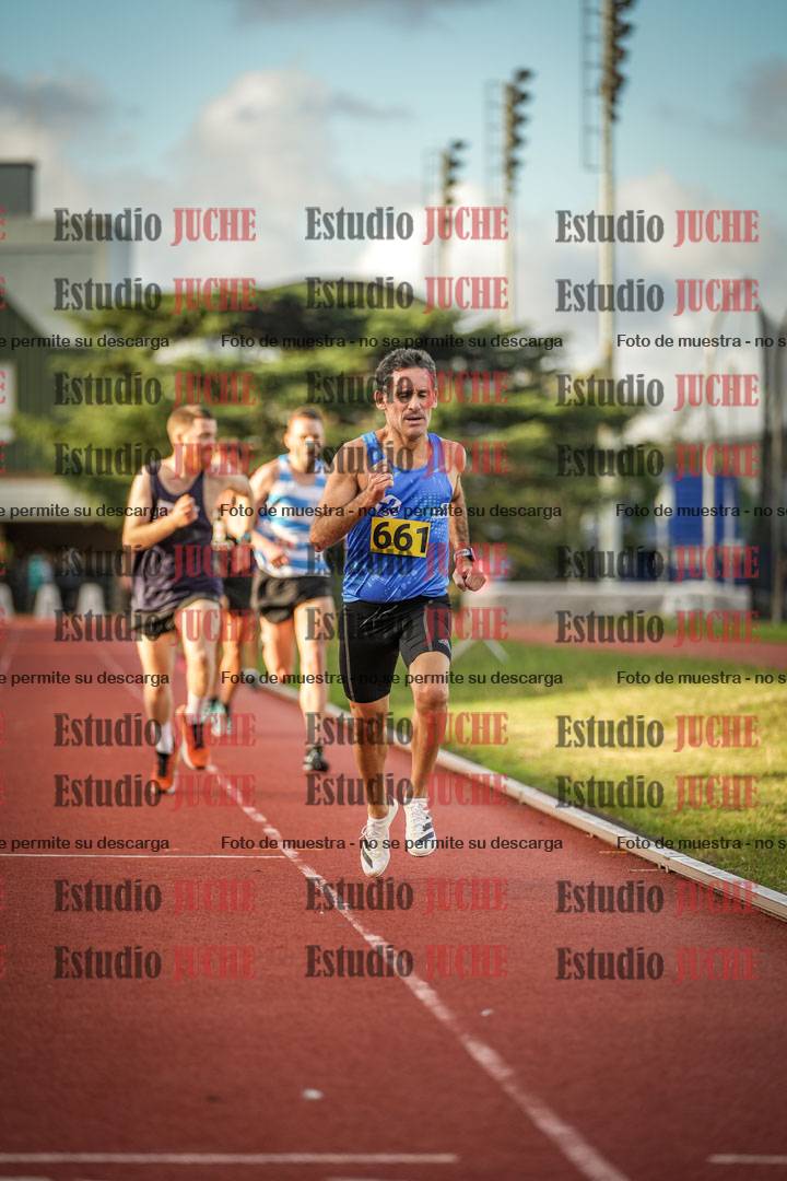 Fotos de los 3000 m llanos de varones