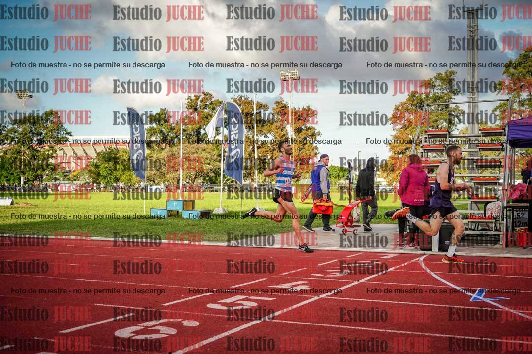 Fotos de los 3000 m llanos de varones