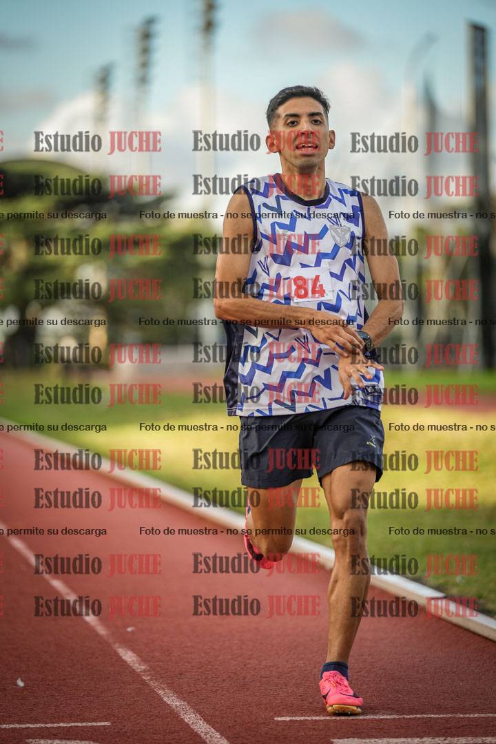 Fotos de los 3000 m llanos de varones