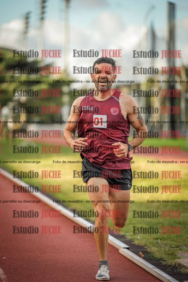 Fotos de los 3000 m llanos de varones