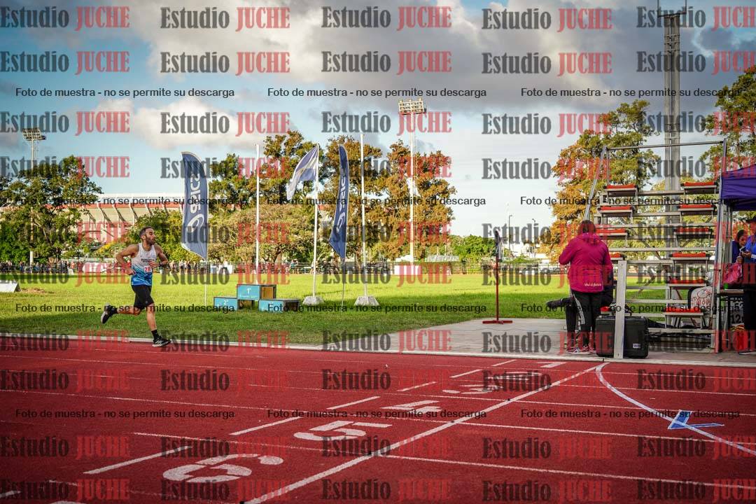 Fotos de los 3000 m llanos de varones