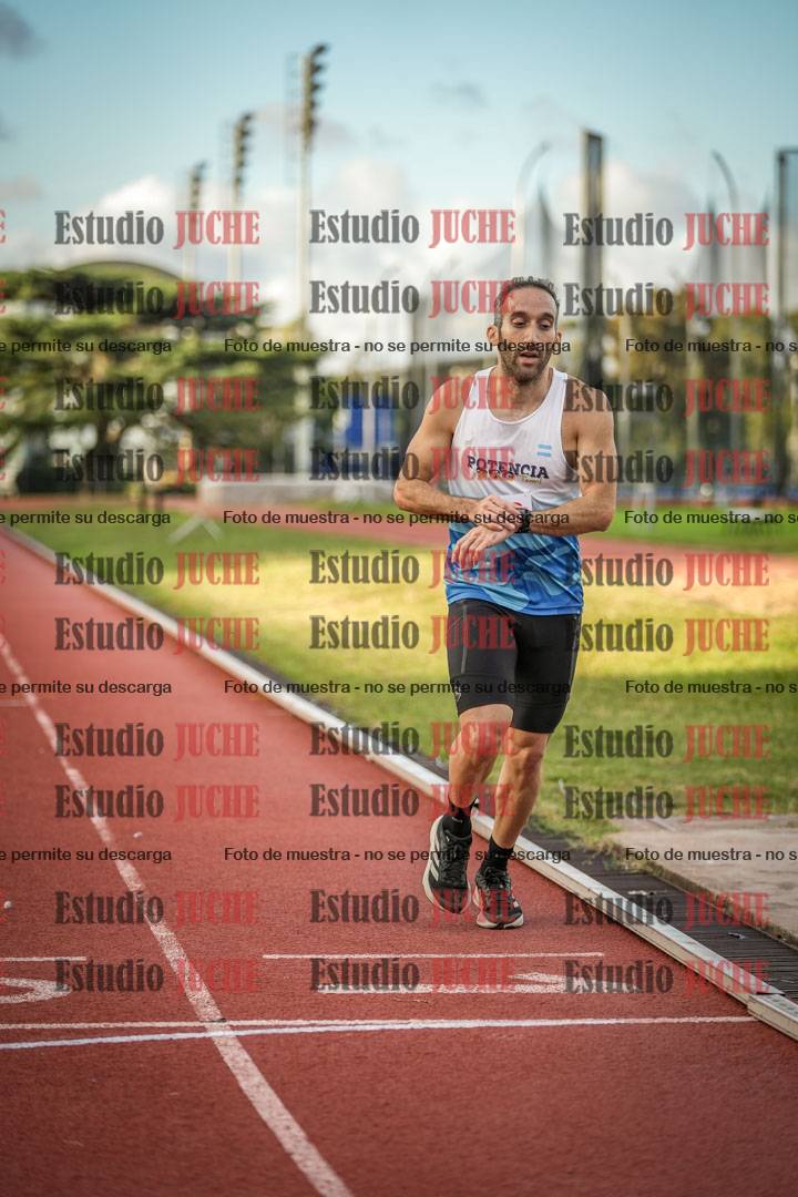 Fotos de los 3000 m llanos de varones