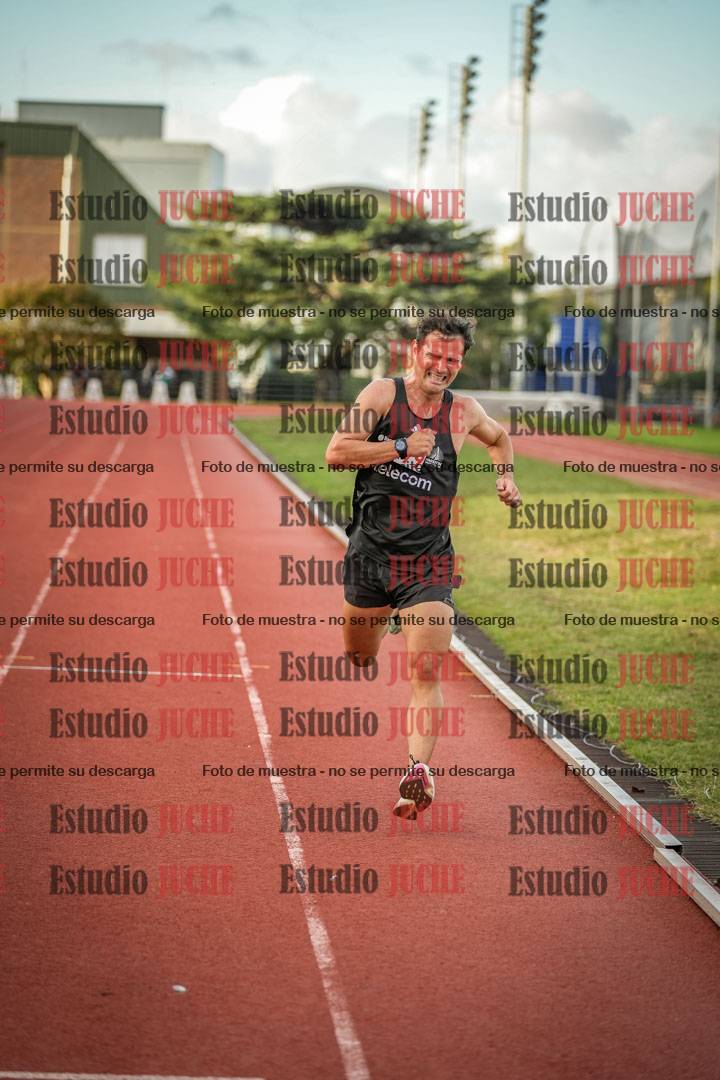 Fotos de los 3000 m llanos de varones