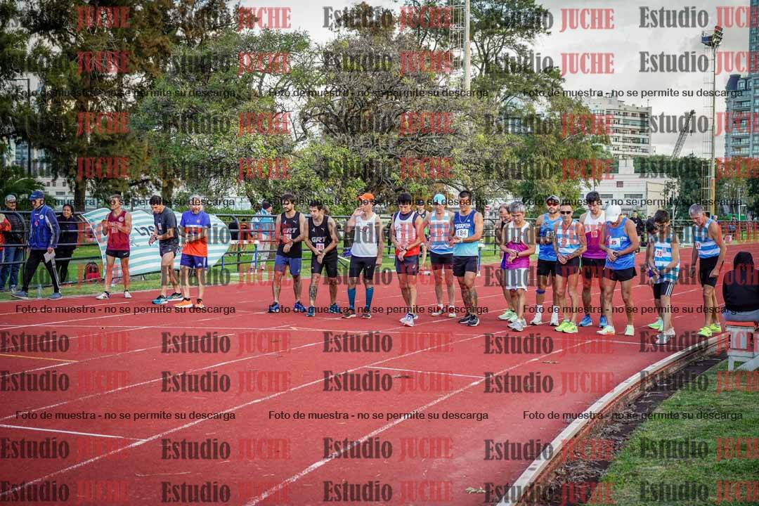 Fotos de los 3000 m llanos de varones