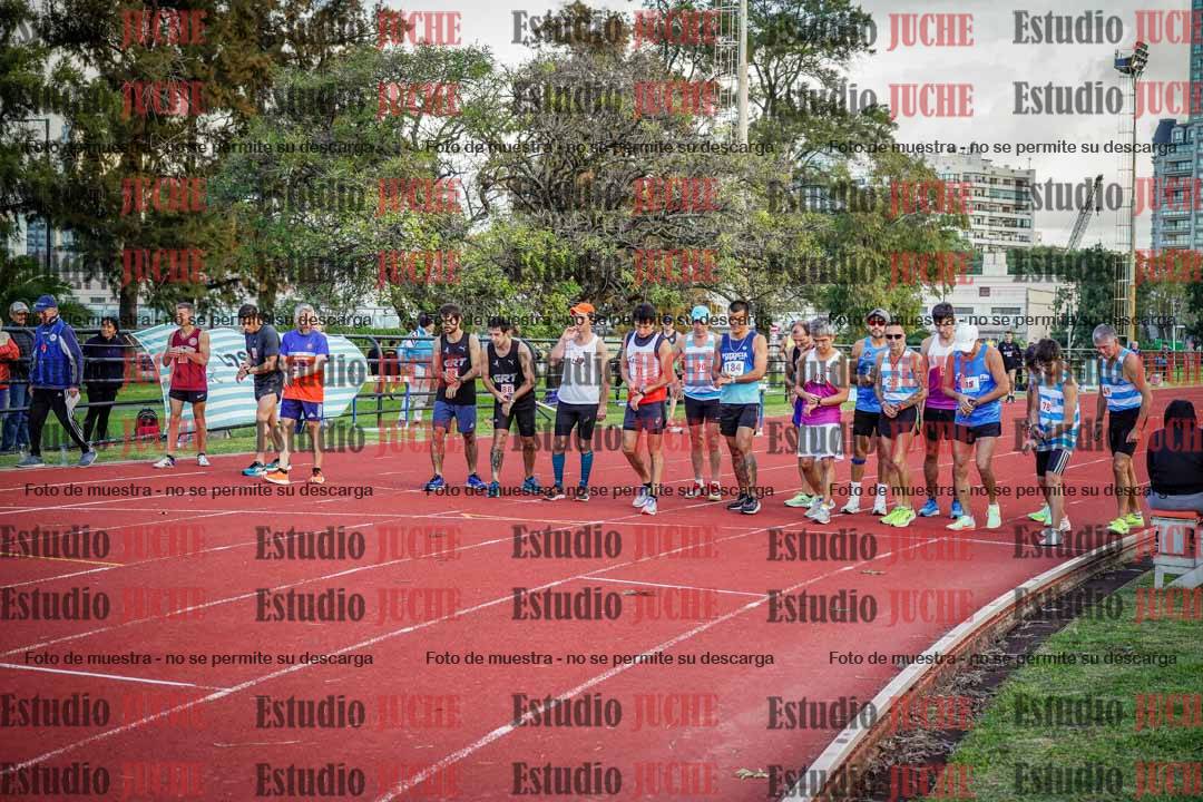 Fotos de los 3000 m llanos de varones