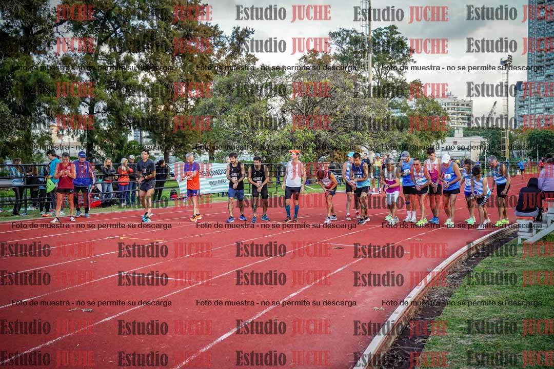 Fotos de los 3000 m llanos de varones