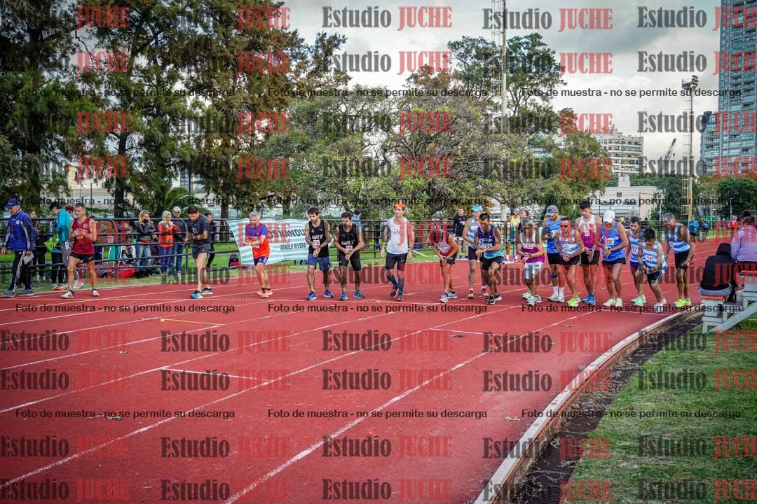 Fotos de los 3000 m llanos de varones