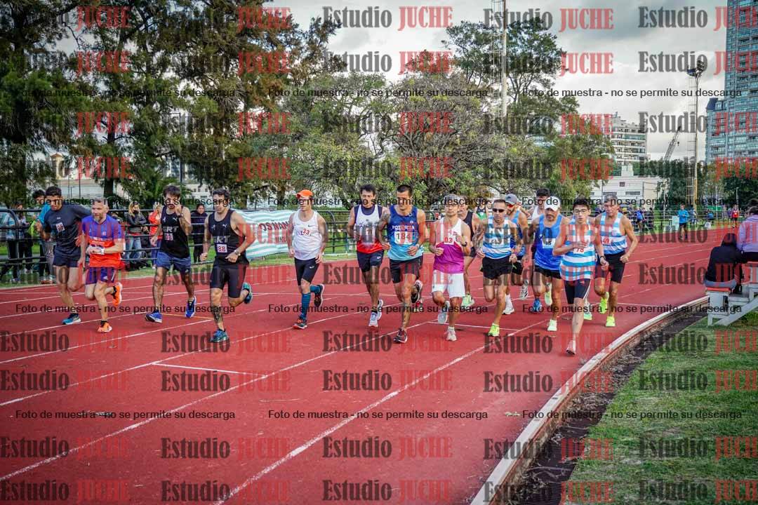 Fotos de los 3000 m llanos de varones