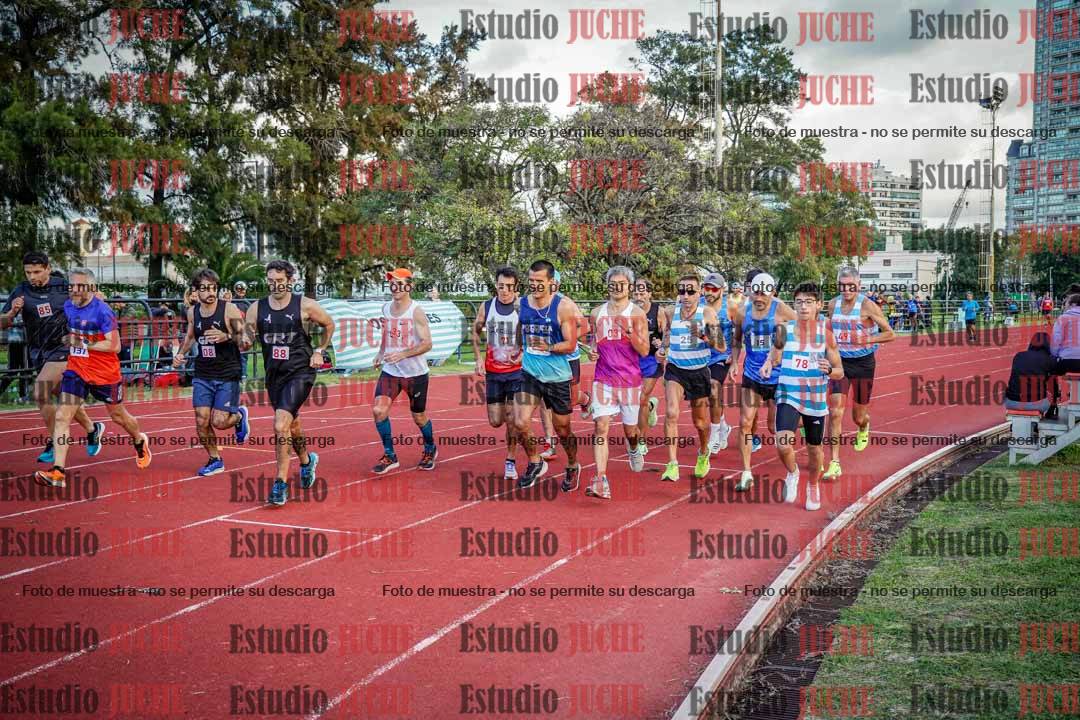 Fotos de los 3000 m llanos de varones