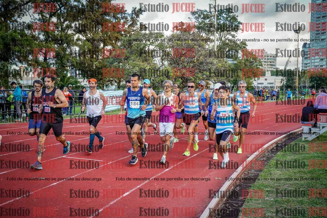 Fotos de los 3000 m llanos de varones