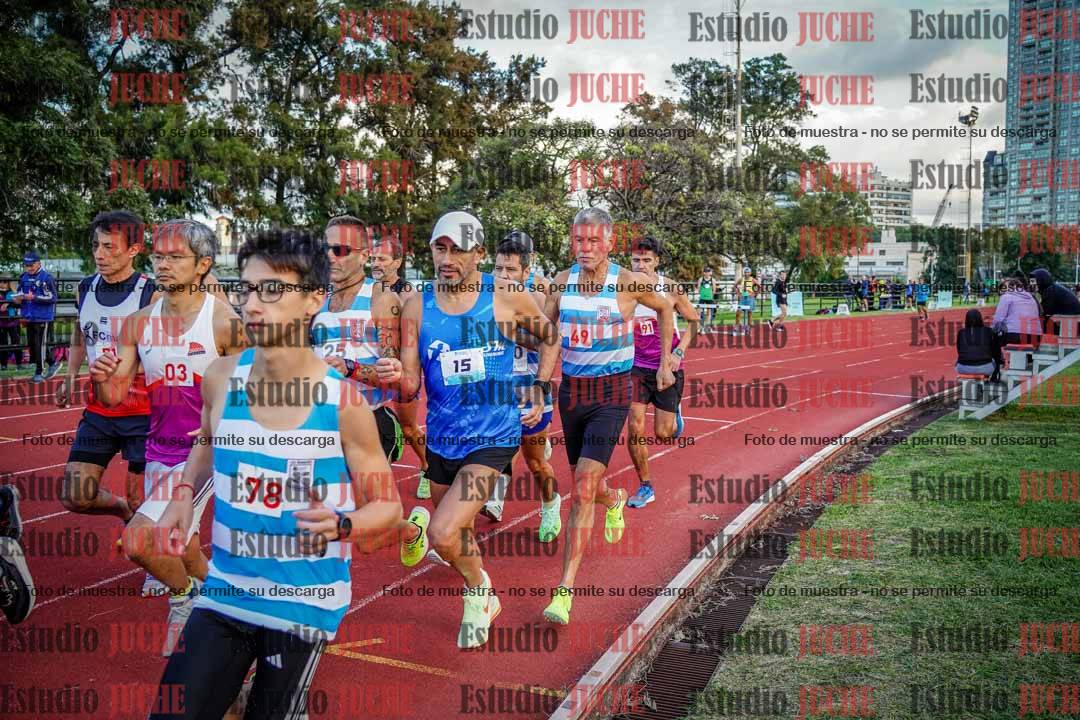 Fotos de los 3000 m llanos de varones