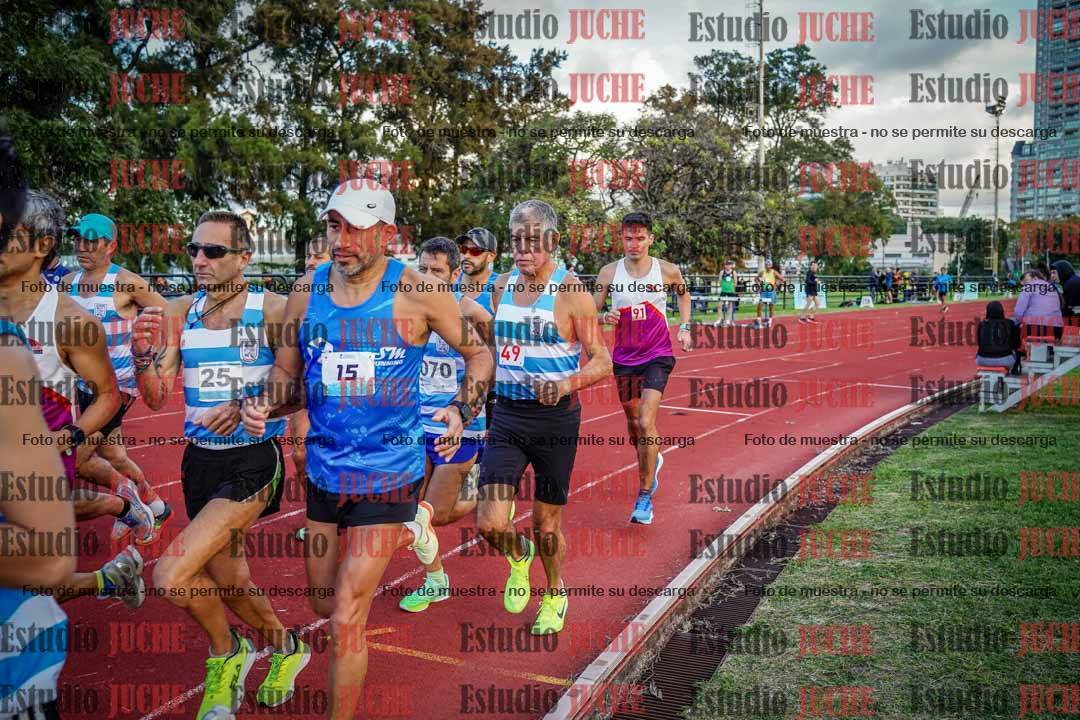 Fotos de los 3000 m llanos de varones