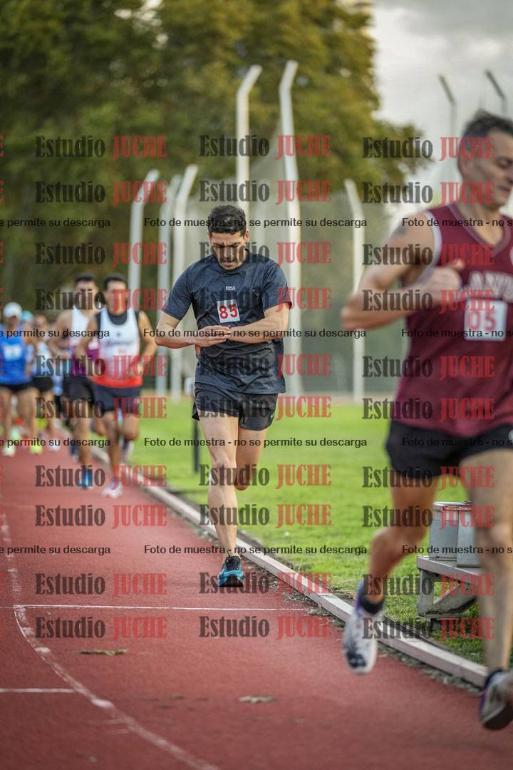 Fotos de los 3000 m llanos de varones