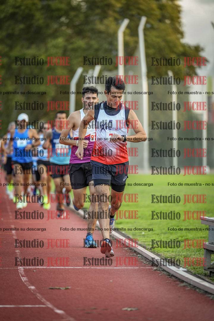 Fotos de los 3000 m llanos de varones