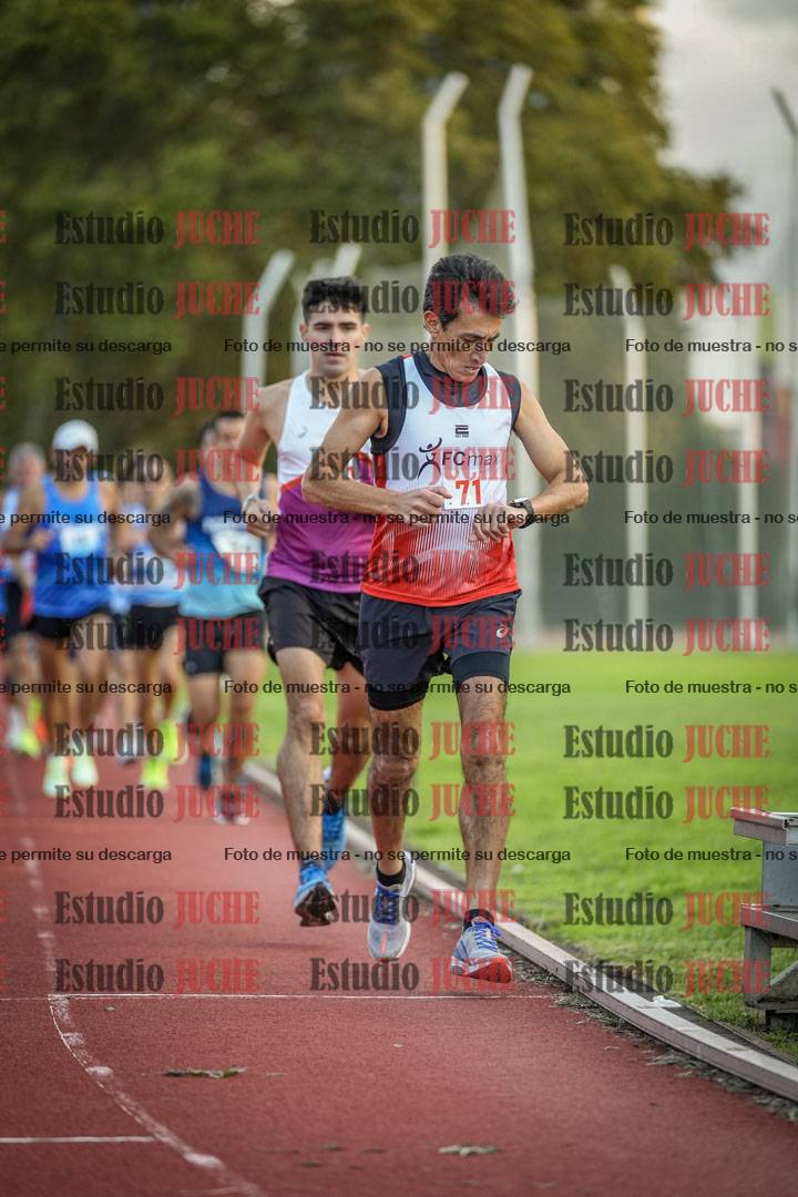 Fotos de los 3000 m llanos de varones