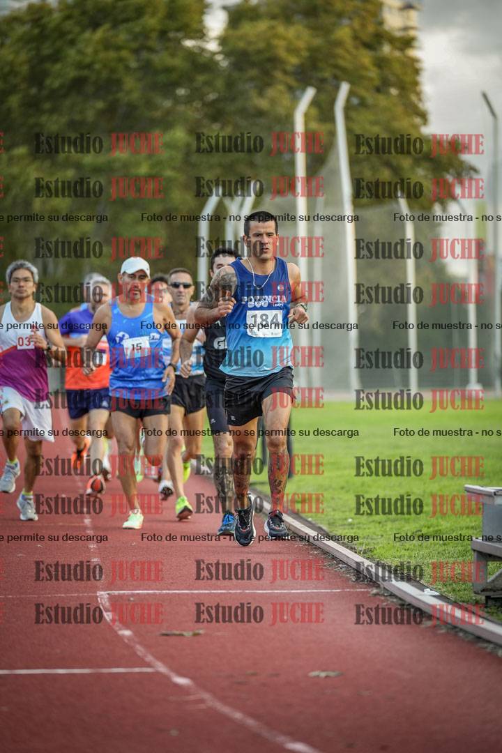 Fotos de los 3000 m llanos de varones