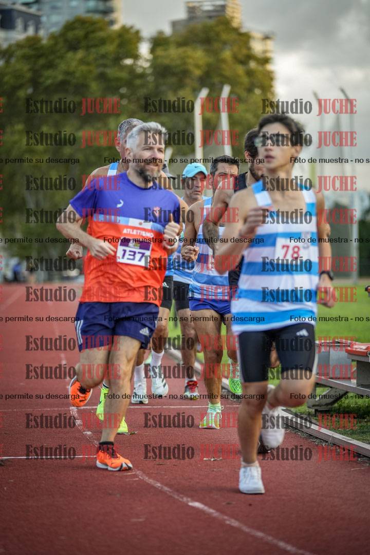 Fotos de los 3000 m llanos de varones