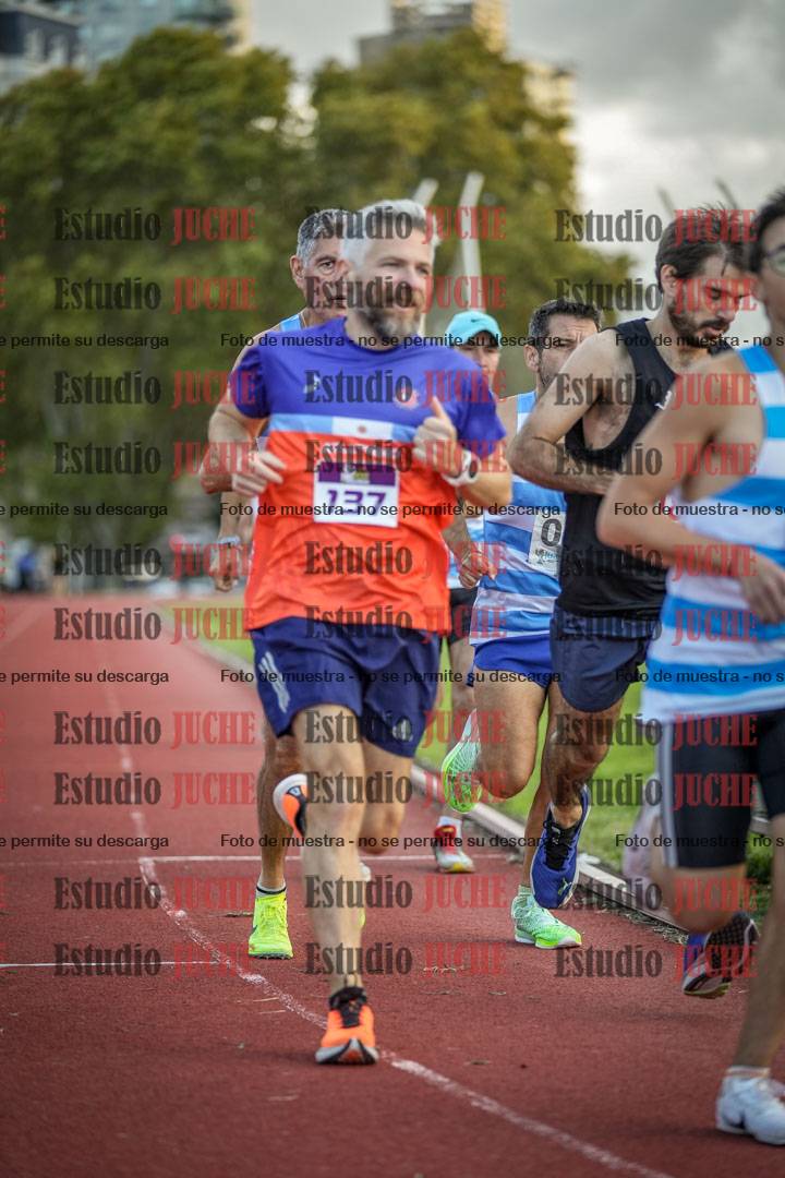 Fotos de los 3000 m llanos de varones