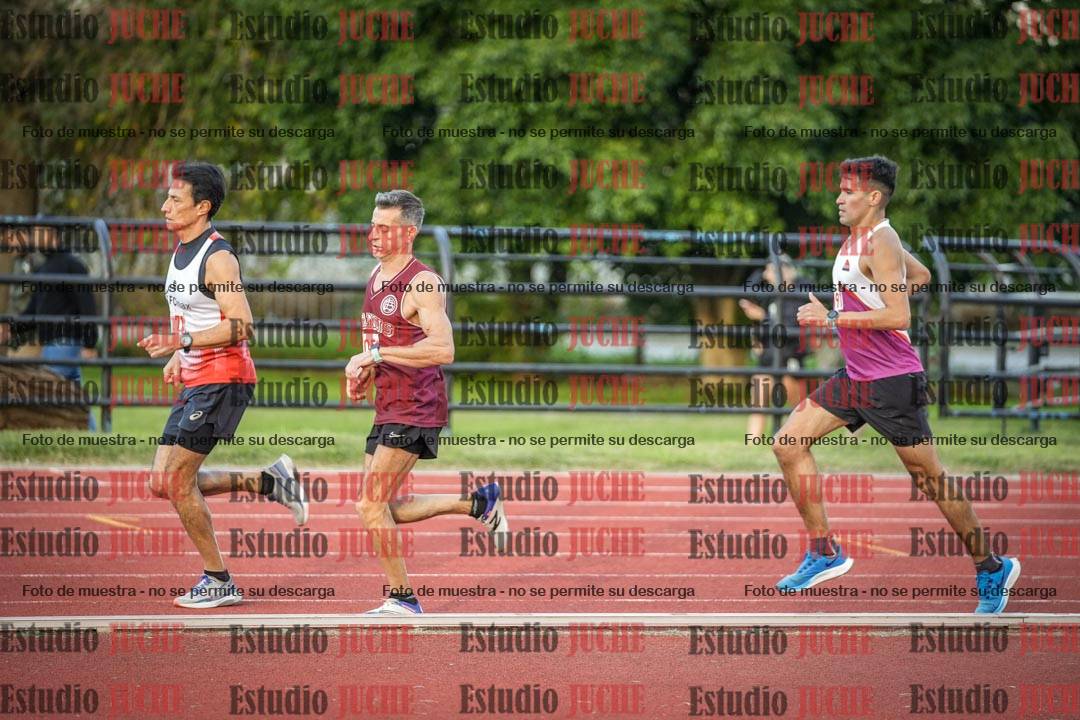 Fotos de los 3000 m llanos de varones