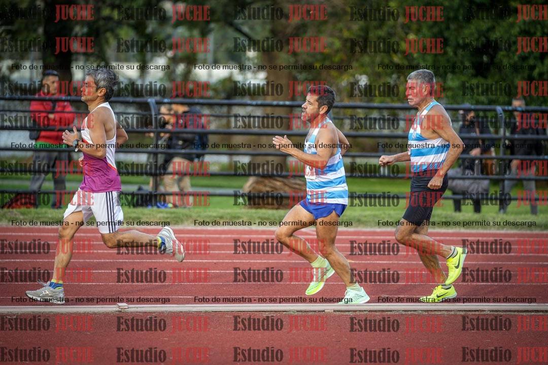 Fotos de los 3000 m llanos de varones