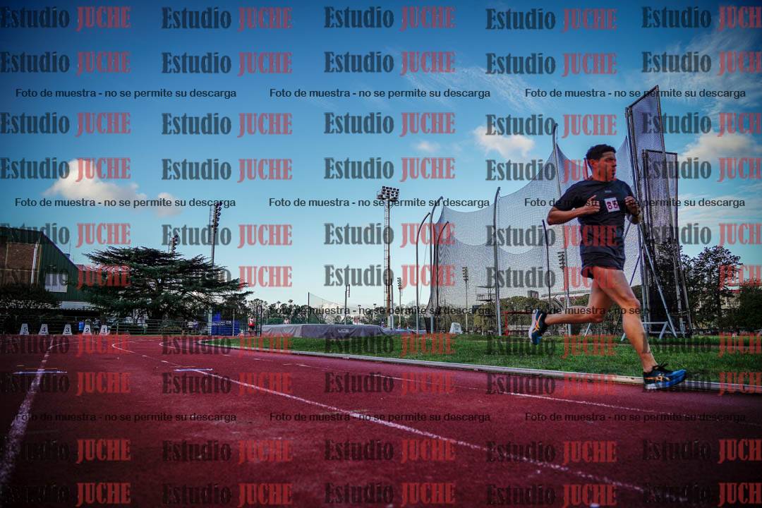 Fotos de los 3000 m llanos de varones
