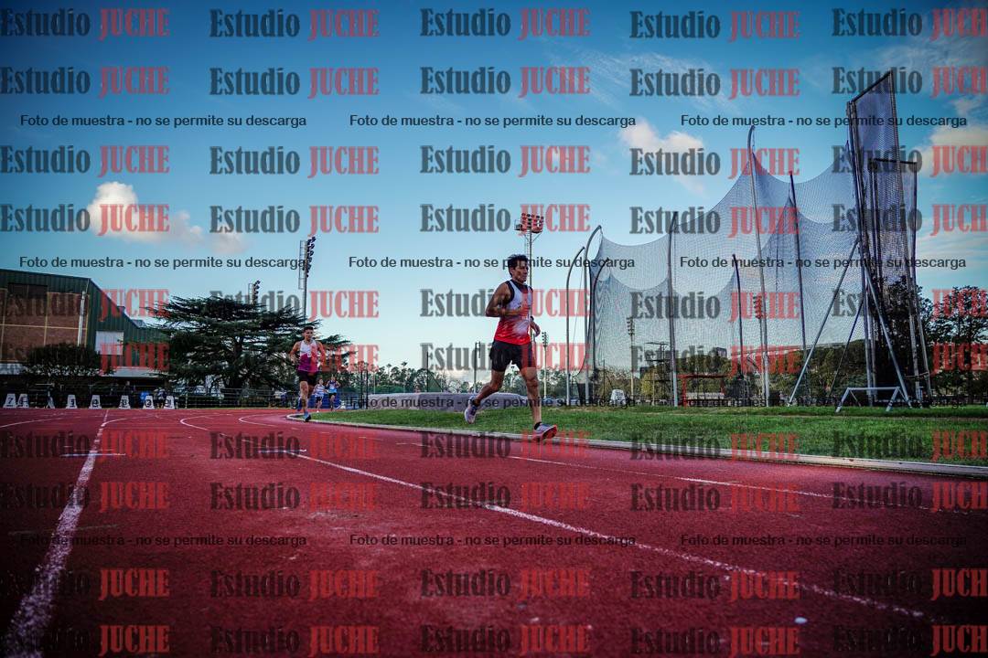 Fotos de los 3000 m llanos de varones