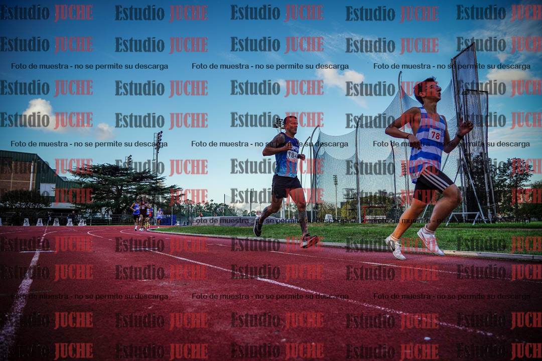 Fotos de los 3000 m llanos de varones