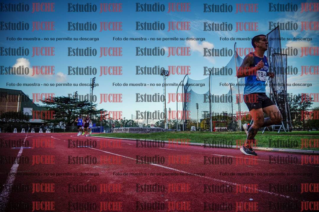 Fotos de los 3000 m llanos de varones
