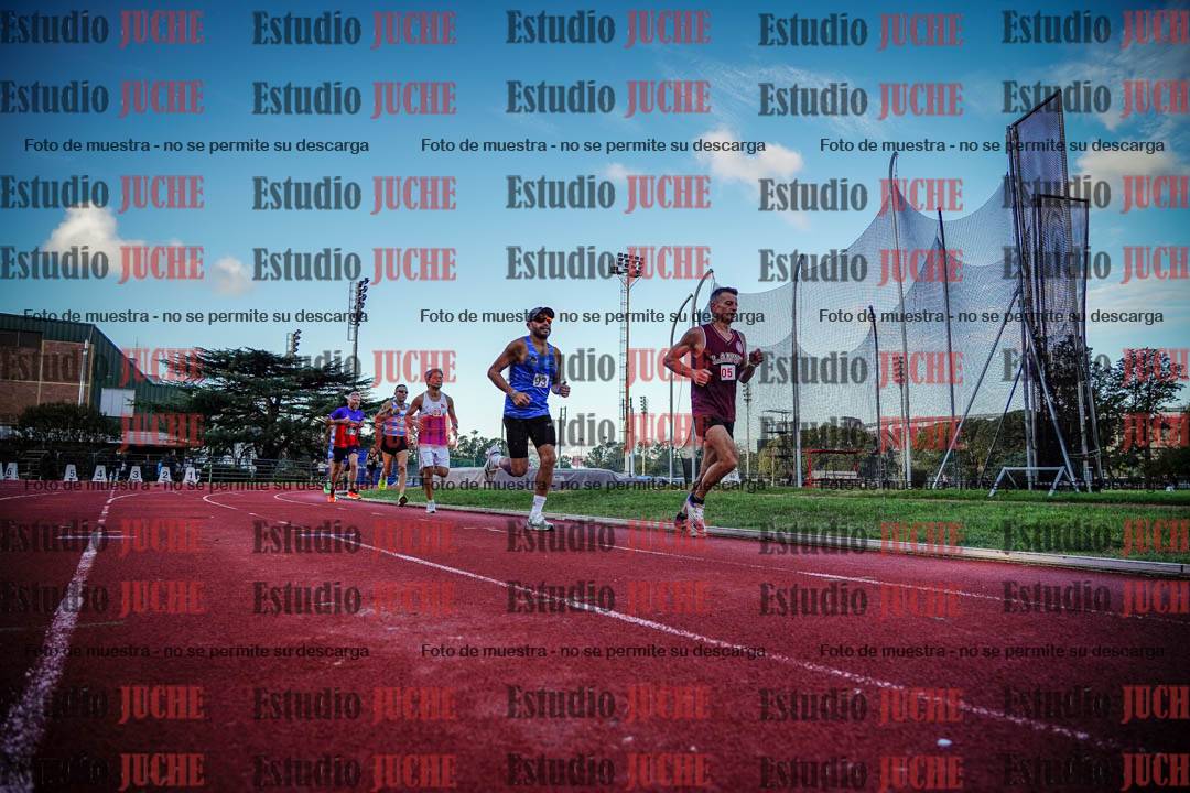 Fotos de los 3000 m llanos de varones