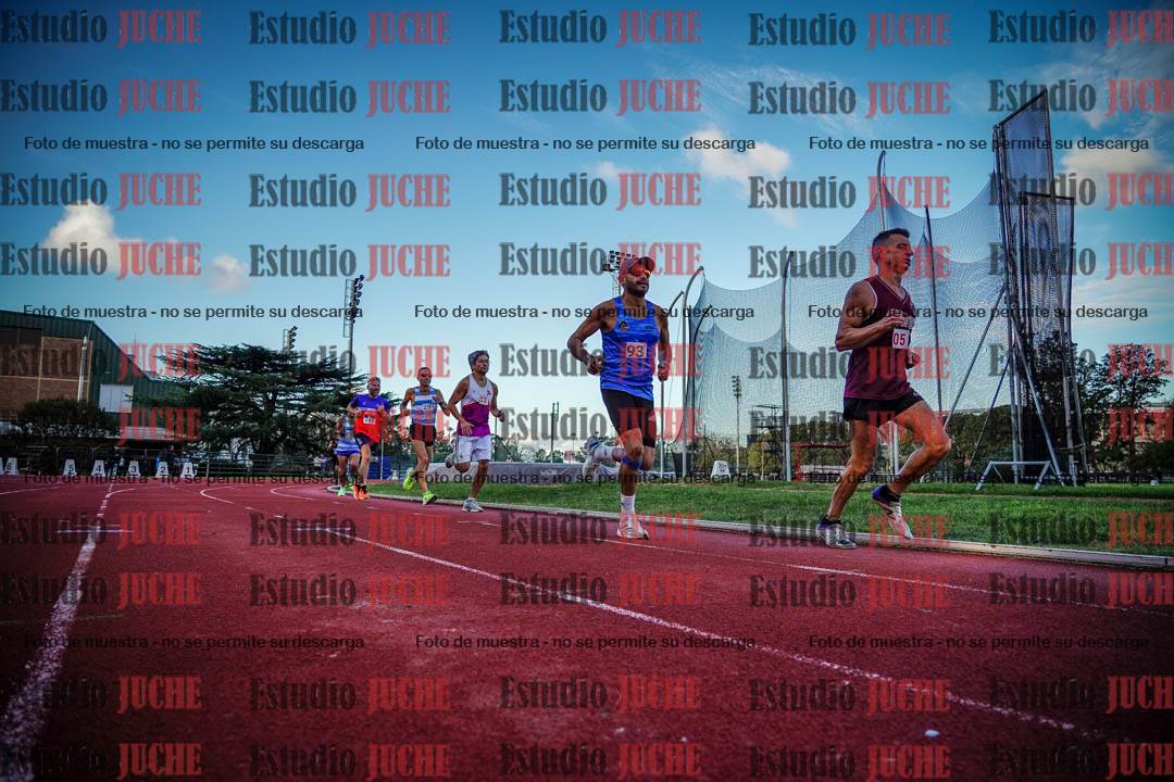 Fotos de los 3000 m llanos de varones