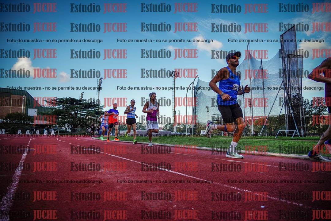 Fotos de los 3000 m llanos de varones