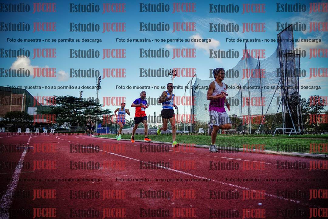 Fotos de los 3000 m llanos de varones