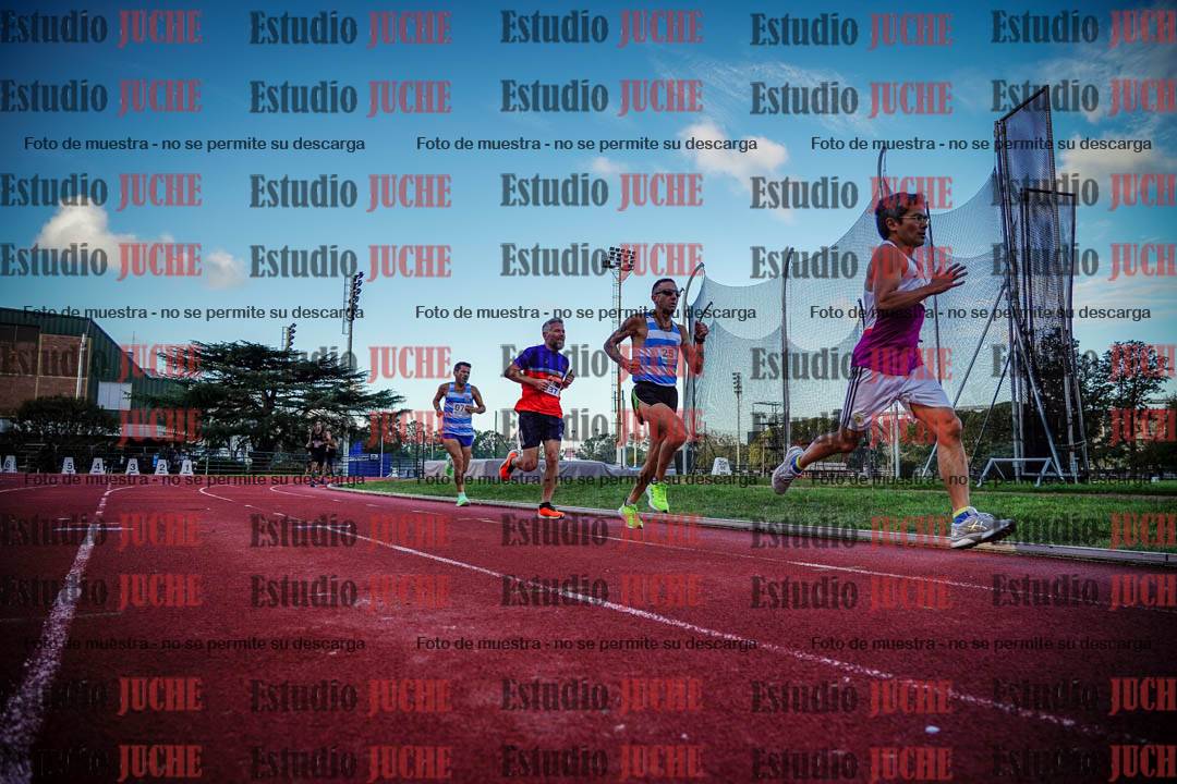 Fotos de los 3000 m llanos de varones