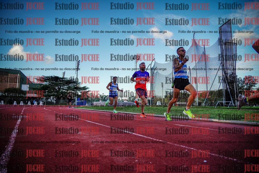 Fotos de los 3000 m llanos de varones