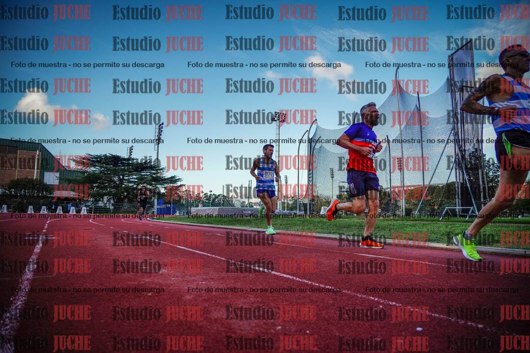 Fotos de los 3000 m llanos de varones