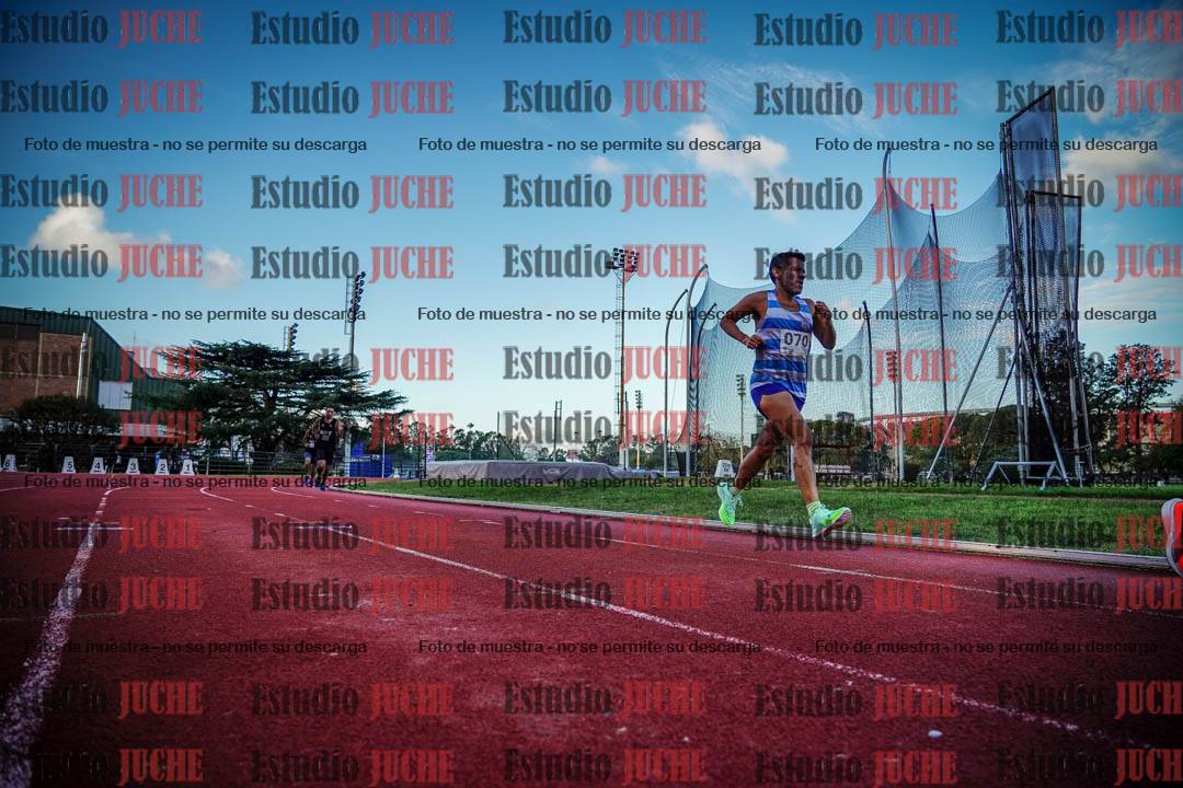 Fotos de los 3000 m llanos de varones