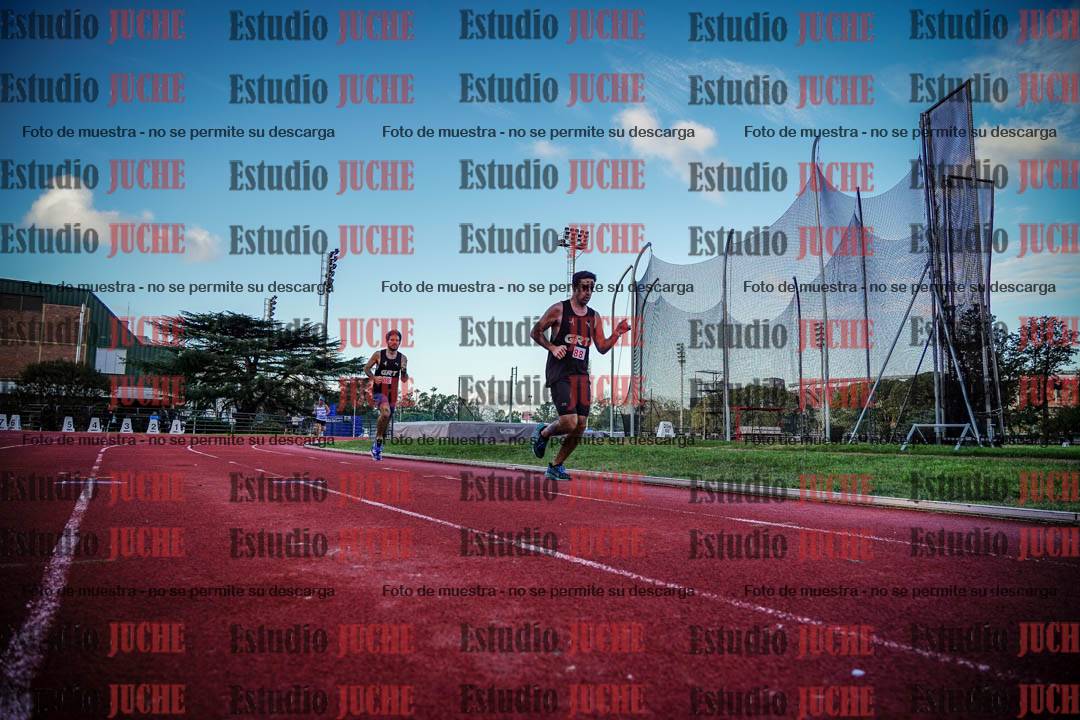 Fotos de los 3000 m llanos de varones