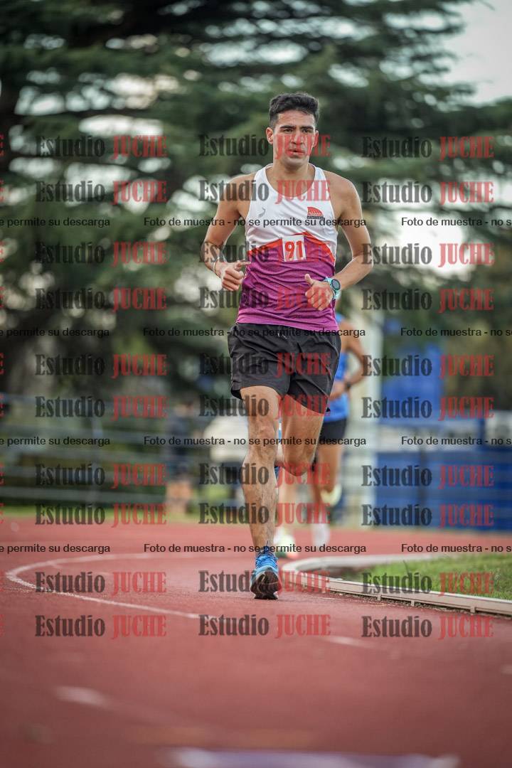 Fotos de los 3000 m llanos de varones