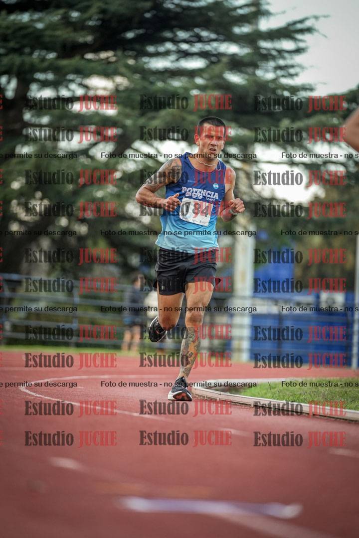 Fotos de los 3000 m llanos de varones