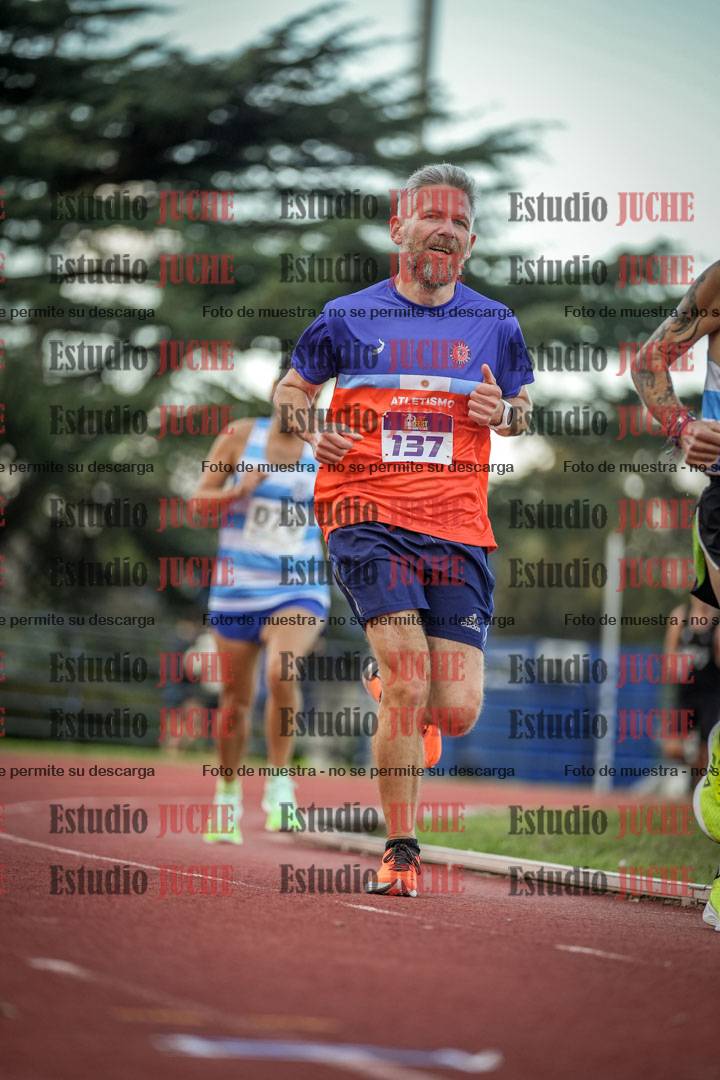 Fotos de los 3000 m llanos de varones