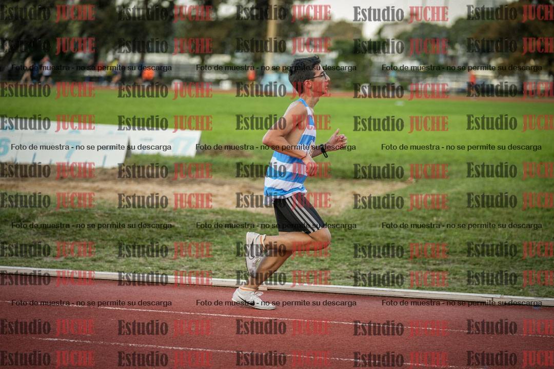 Fotos de los 3000 m llanos de varones