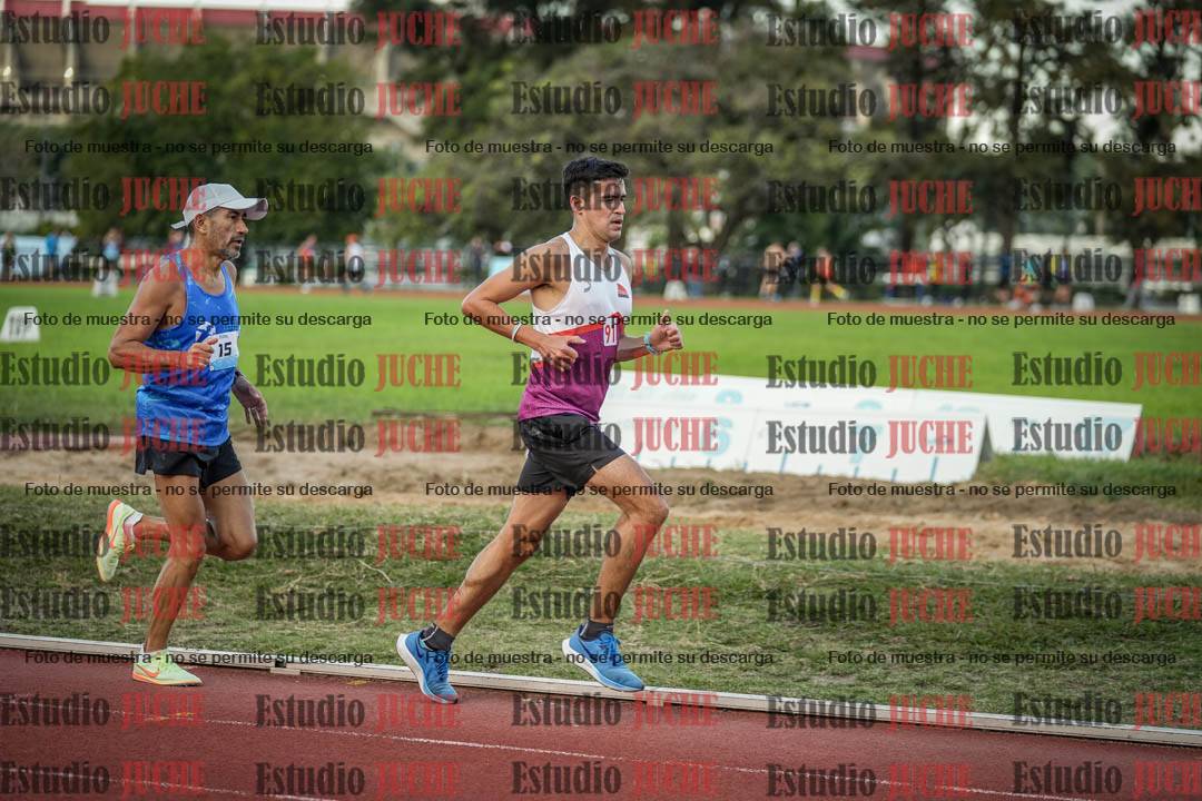 Fotos de los 3000 m llanos de varones