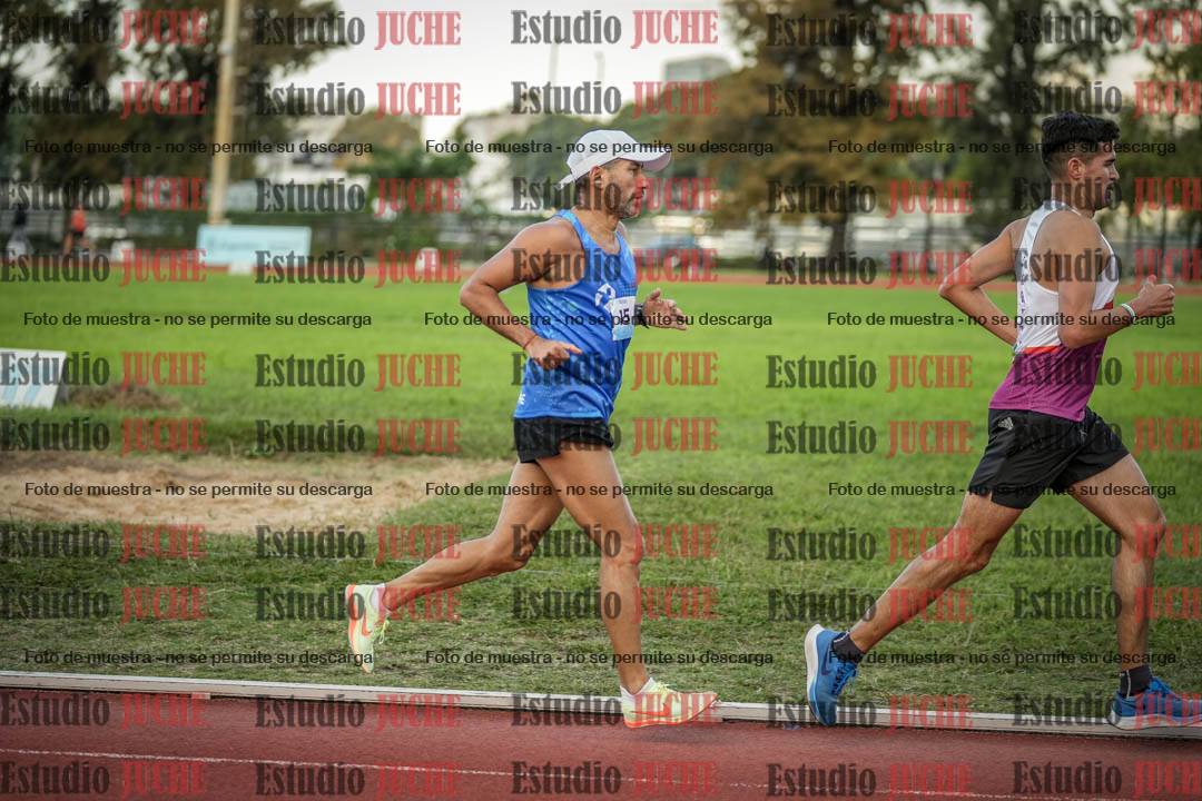 Fotos de los 3000 m llanos de varones