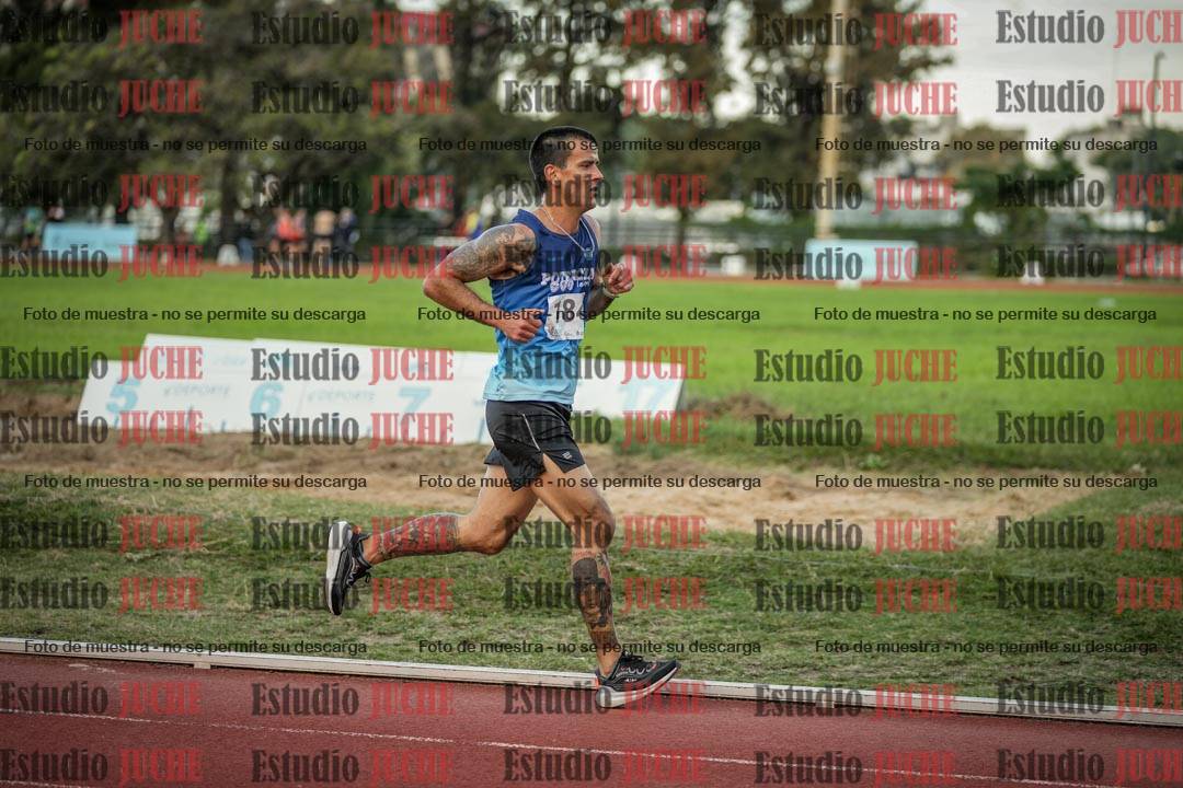 Fotos de los 3000 m llanos de varones
