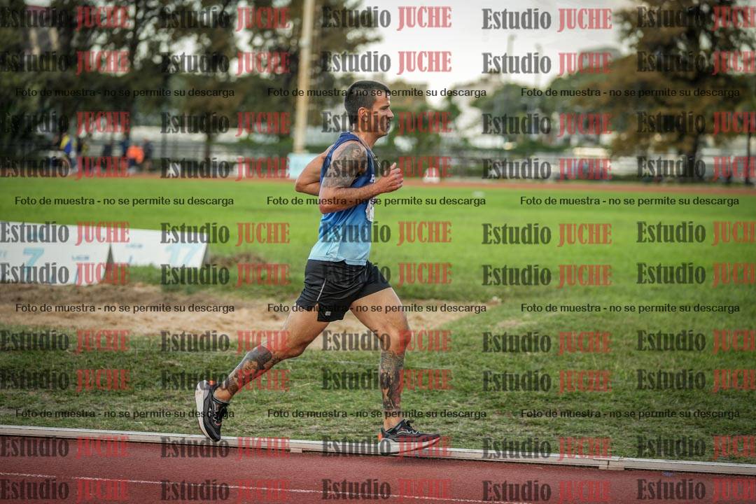 Fotos de los 3000 m llanos de varones