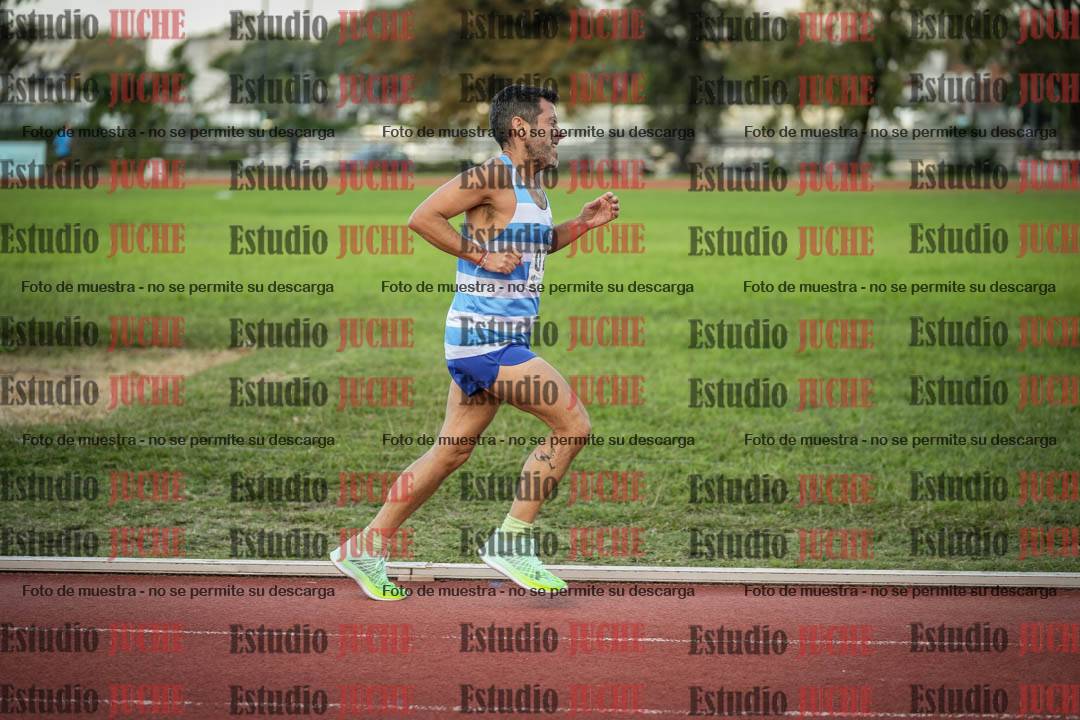 Fotos de los 3000 m llanos de varones